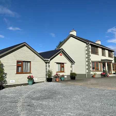 Carrigadaggen 2 King Bed - Spacious & Comfy! *