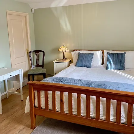 Carrigadaggen 2 King Bed - Spacious & Comfy!