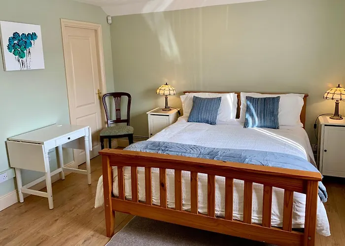 Carrigadaggen 2 King Bed - Spacious & Comfy!